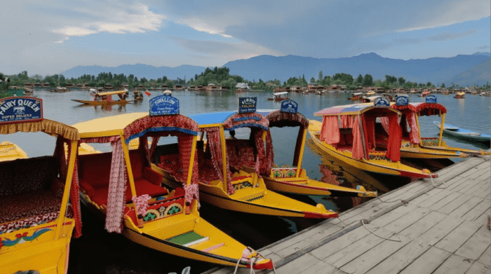 Jammu & Kashmir: A Mesmerizing Journey Through Kashmir’s Paradise 5D/4N