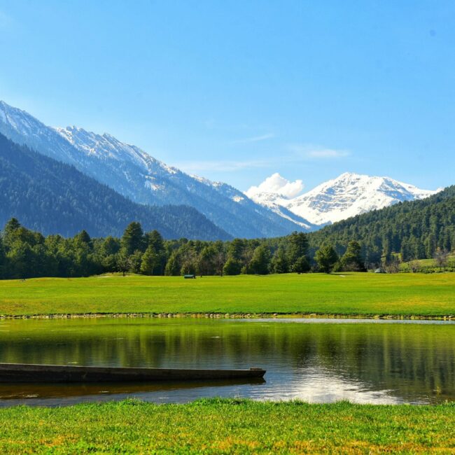 Jammu & Kashmir: A Mesmerizing Journey Through Kashmir’s Paradise 5D/4N