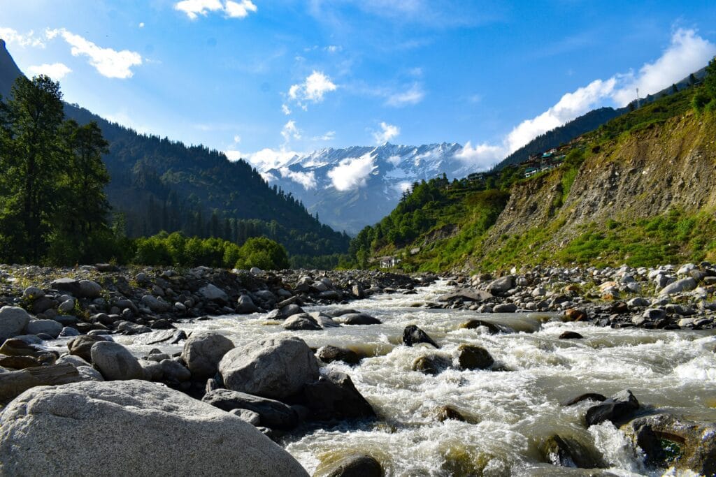manali-snow-mountains.jpg