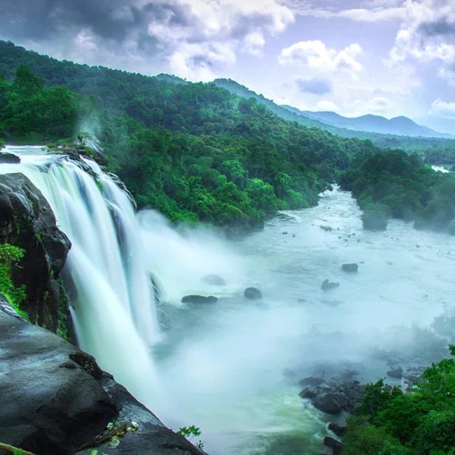 Waterfall to Backwaters: 3 Days in Athirappilly & Alappuzha 2N/3D